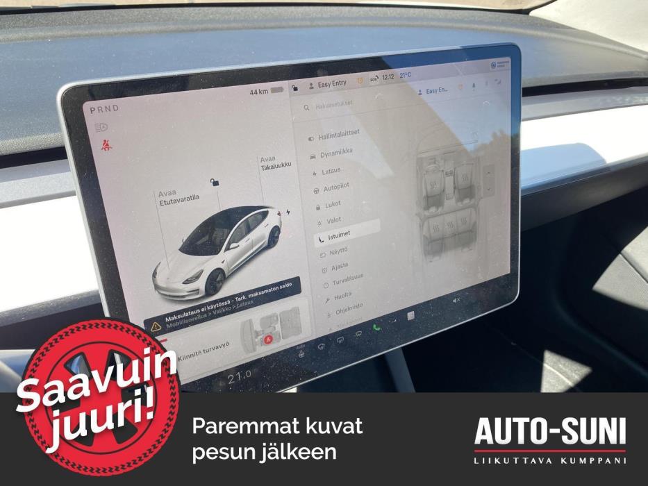 TESLA Model 3 2021