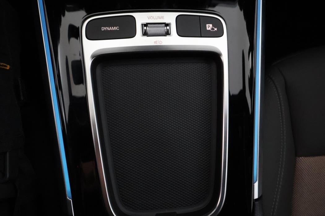 MERCEDES-BENZ EQB 2025