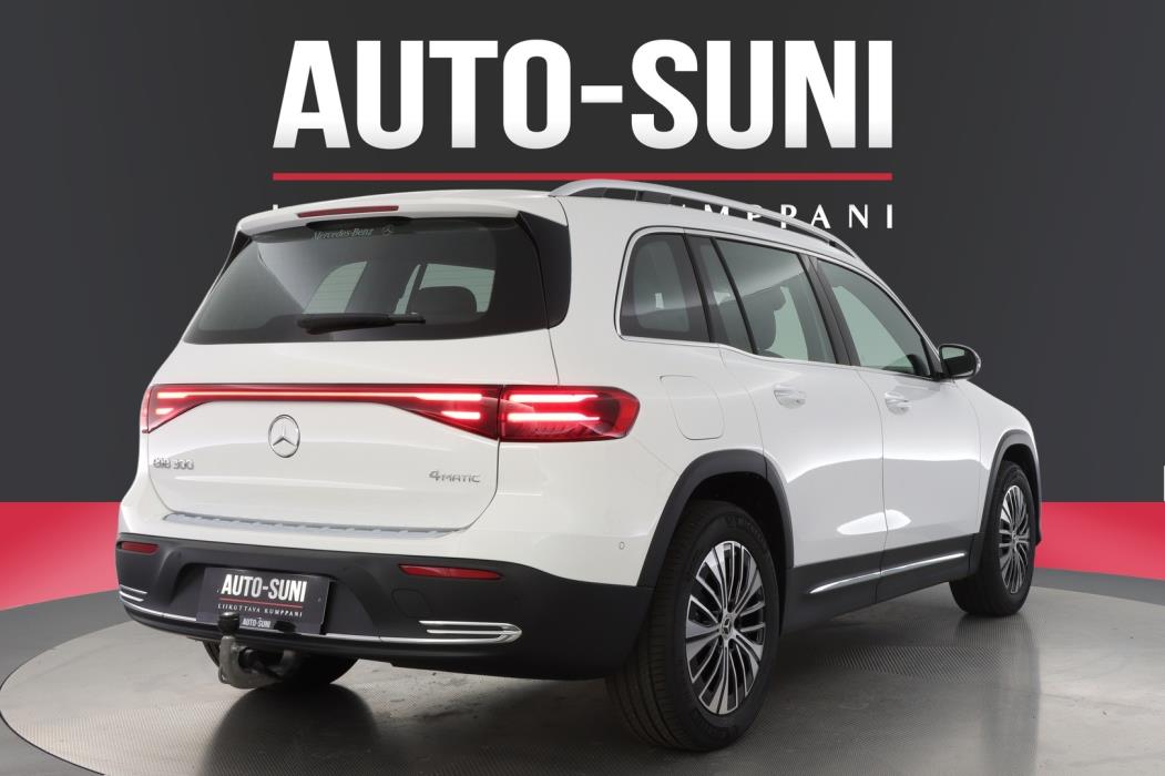 MERCEDES-BENZ EQB 2025