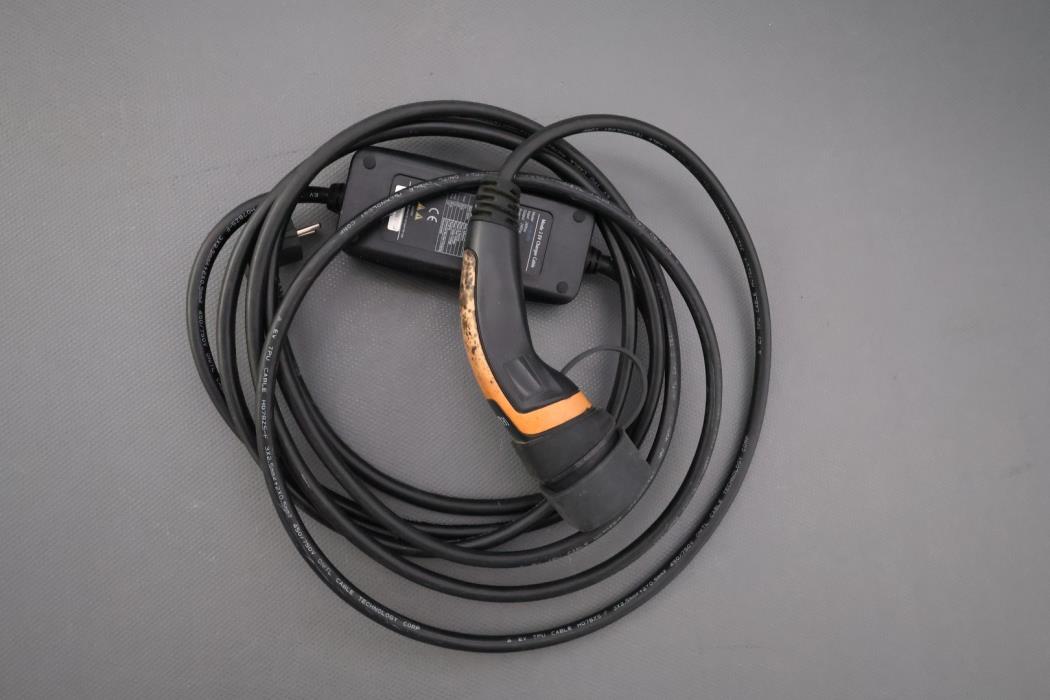 MERCEDES-BENZ C 2018