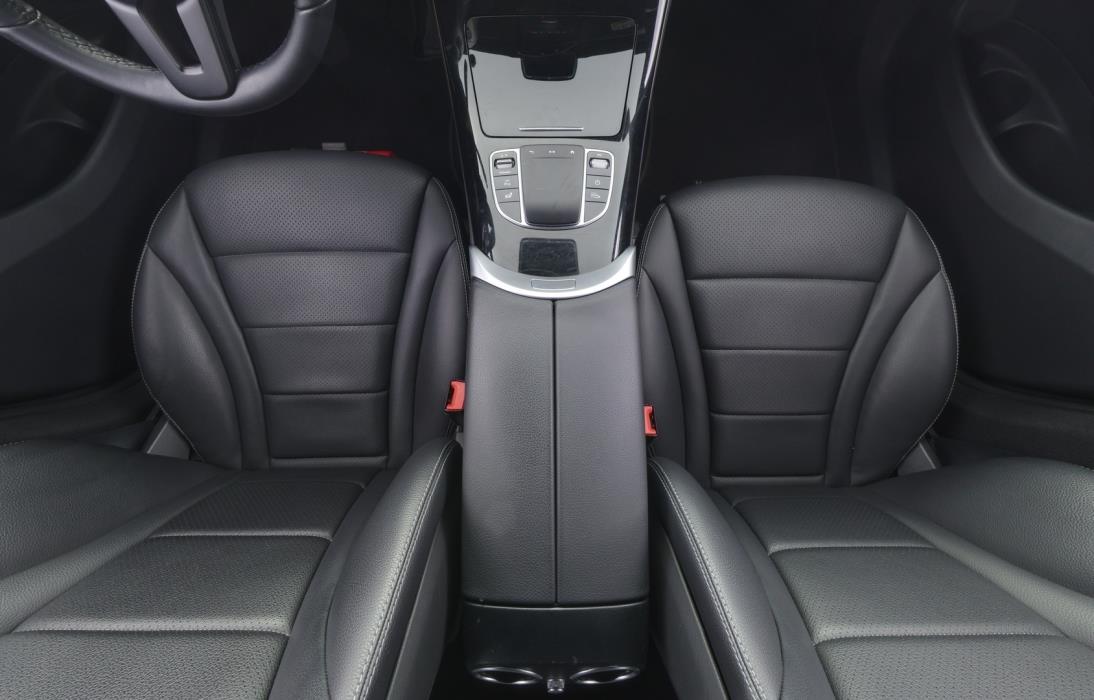 MERCEDES-BENZ EQC 2022