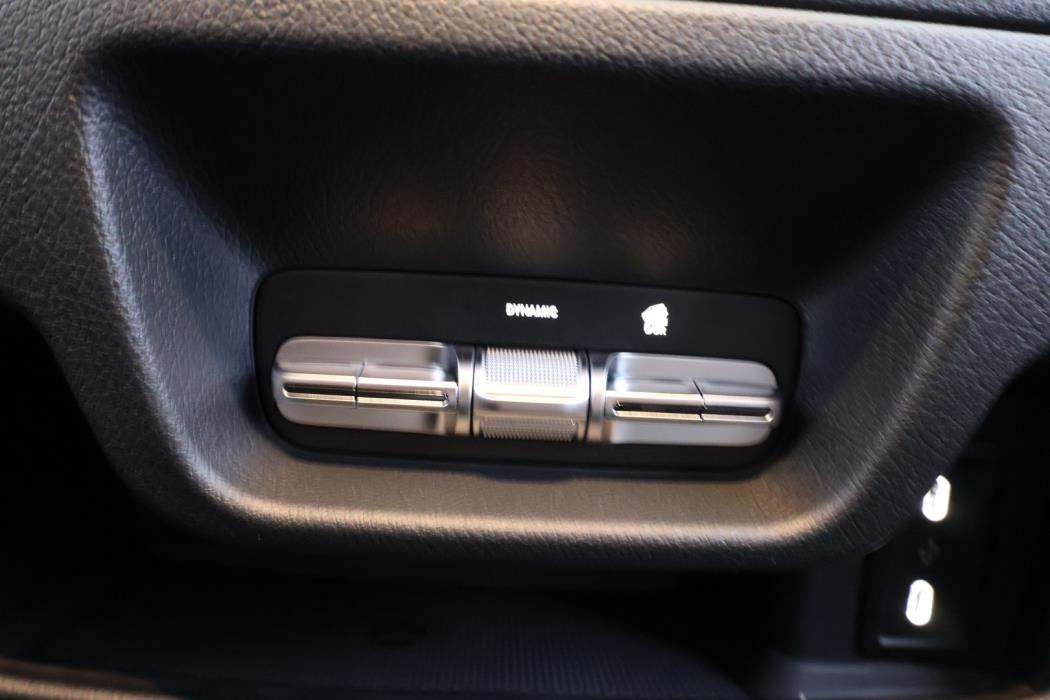 MERCEDES-BENZ Vito 2025