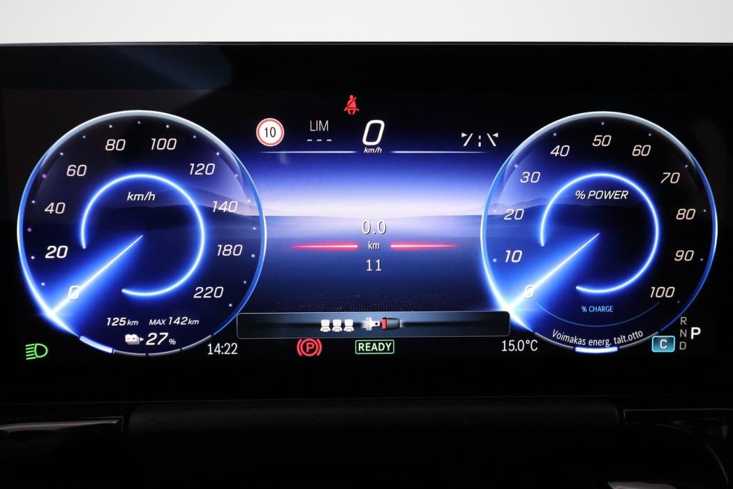 MERCEDES-BENZ EQA 2026