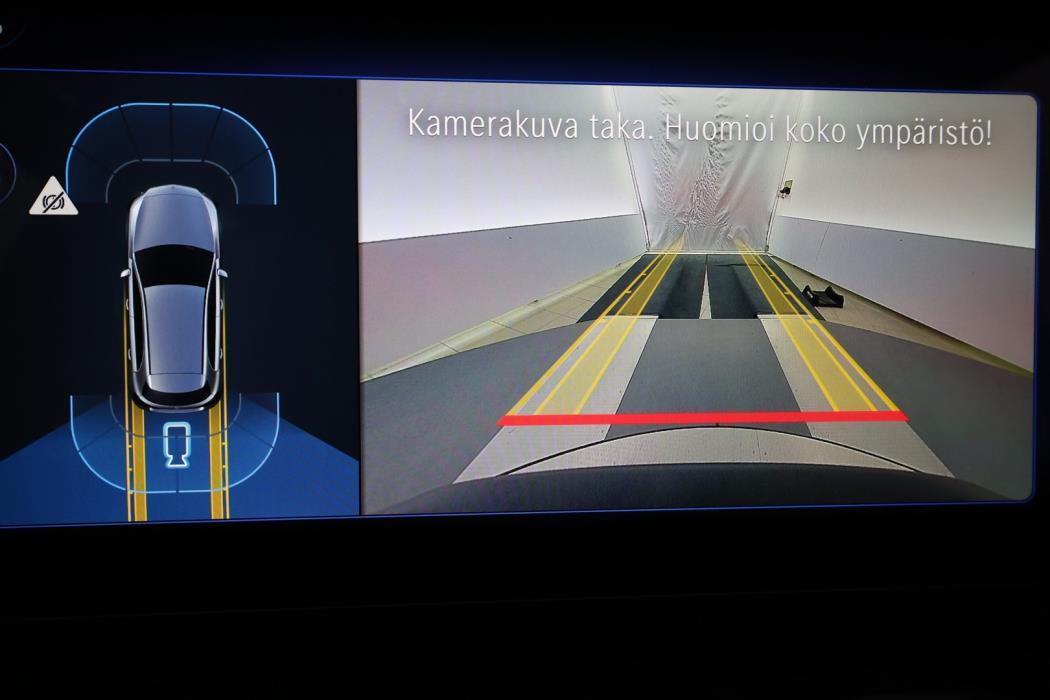 MERCEDES-BENZ EQA 2026