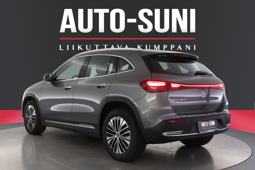 MERCEDES-BENZ EQA 2026