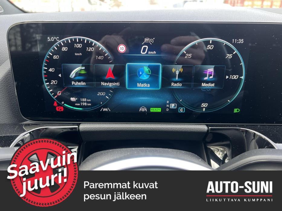 MERCEDES-BENZ EQA 2022