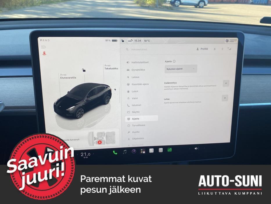 TESLA Model Y 2023