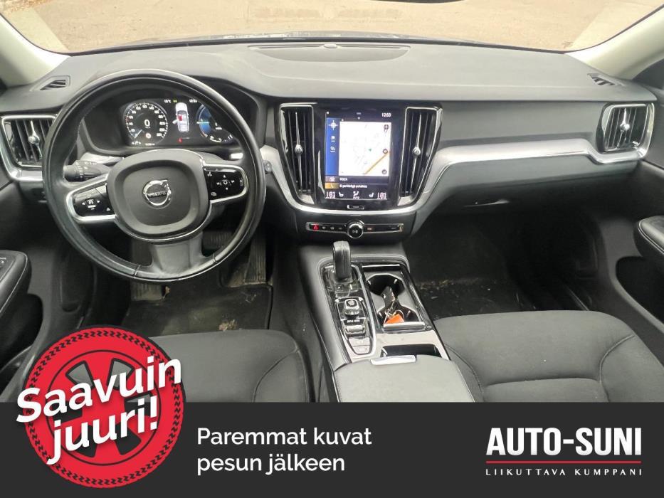 VOLVO V60 2020