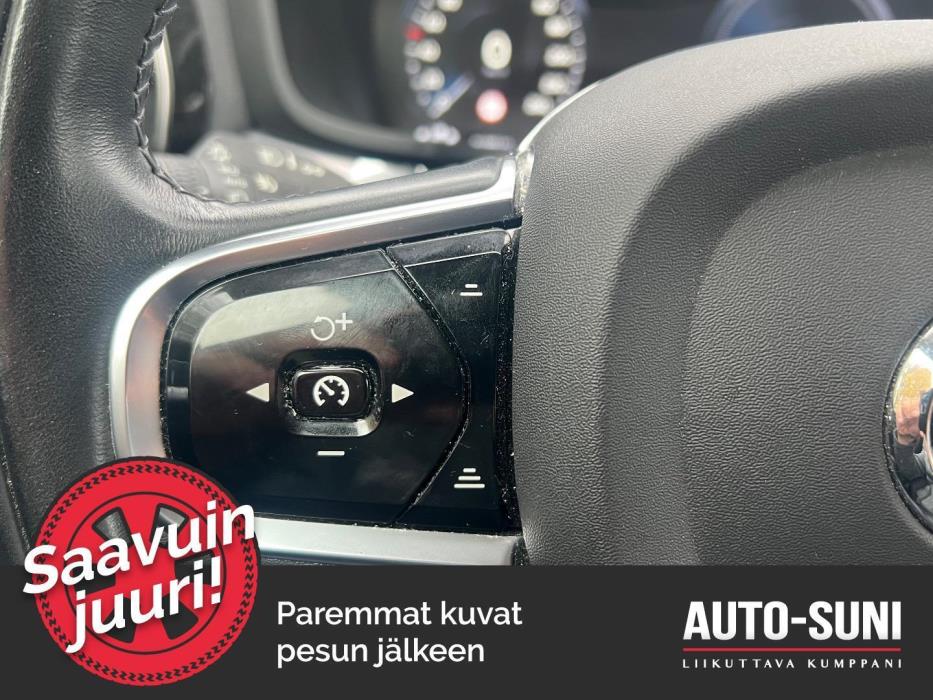 VOLVO V60 2020