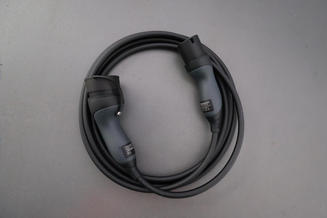 MERCEDES-BENZ EQA 2026