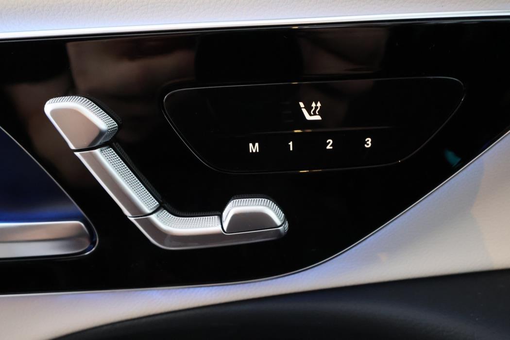 MERCEDES-BENZ E 2026