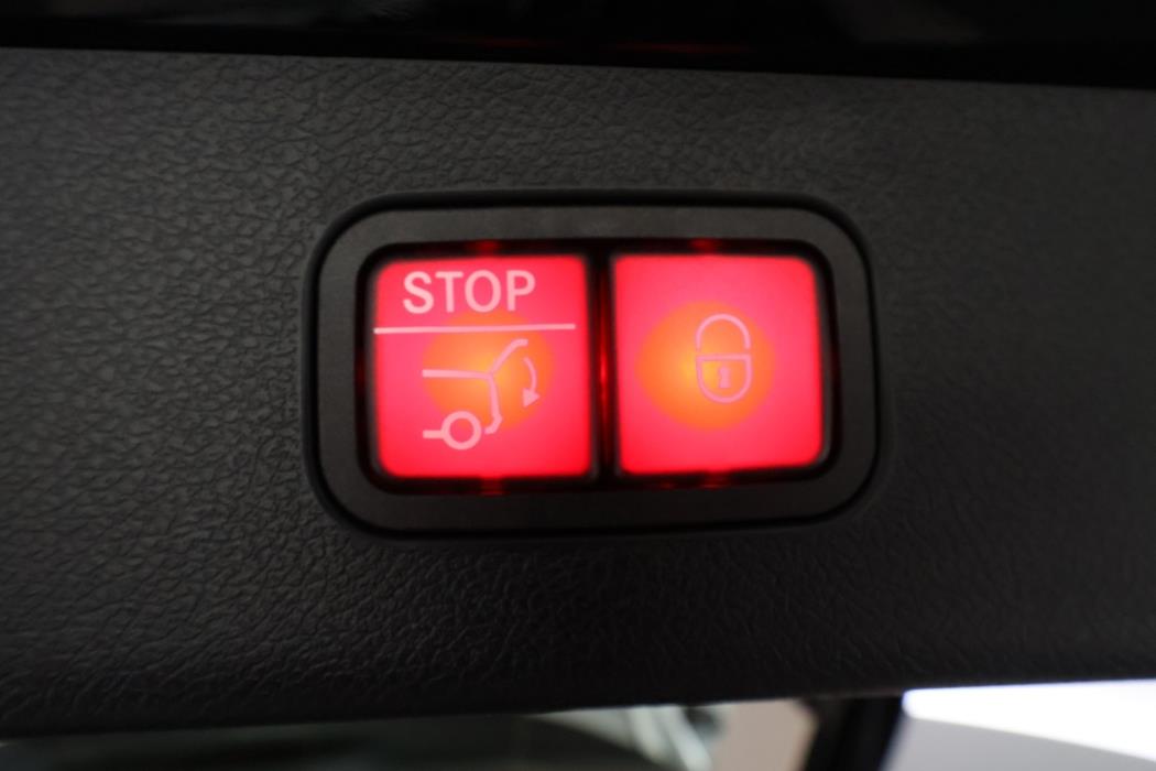 MERCEDES-BENZ E 2026