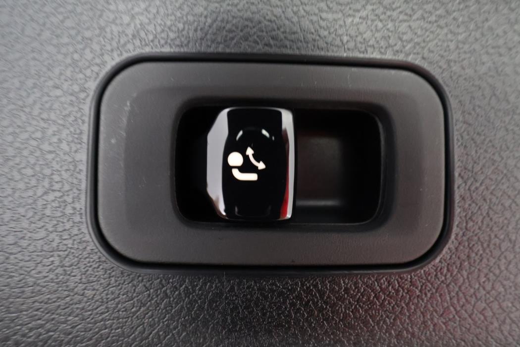 MERCEDES-BENZ E 2026