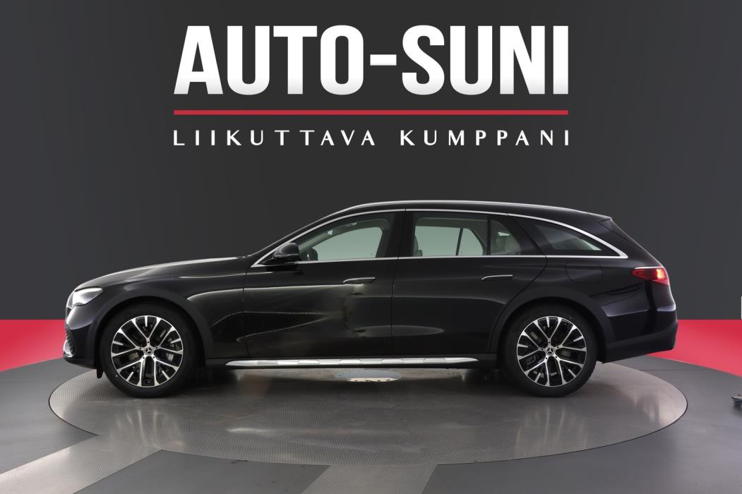 MERCEDES-BENZ E 2026