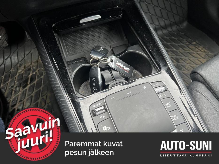 MERCEDES-BENZ GLA 2021