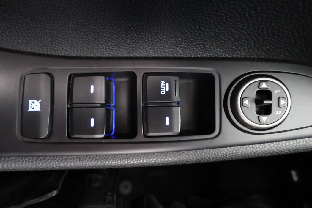 HYUNDAI i20 Hatchback 2019