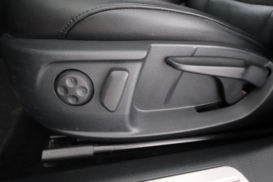 VOLKSWAGEN Passat 2014