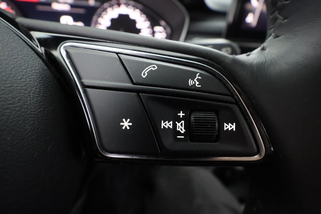 AUDI A4 2020