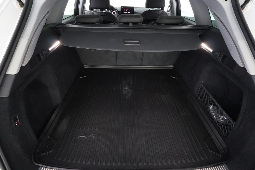 AUDI A4 2020