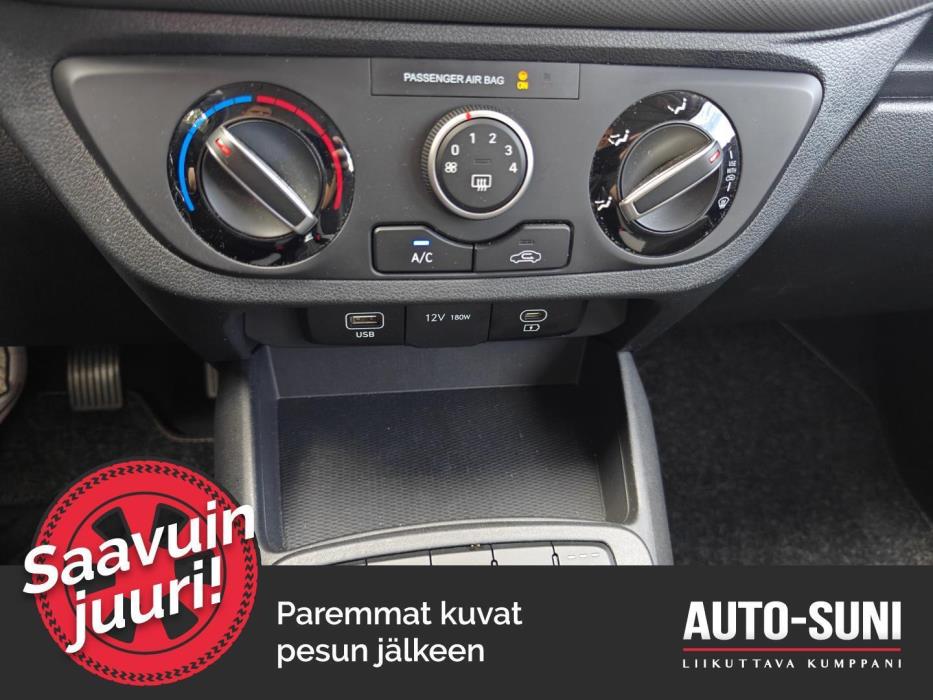 HYUNDAI i10 2025