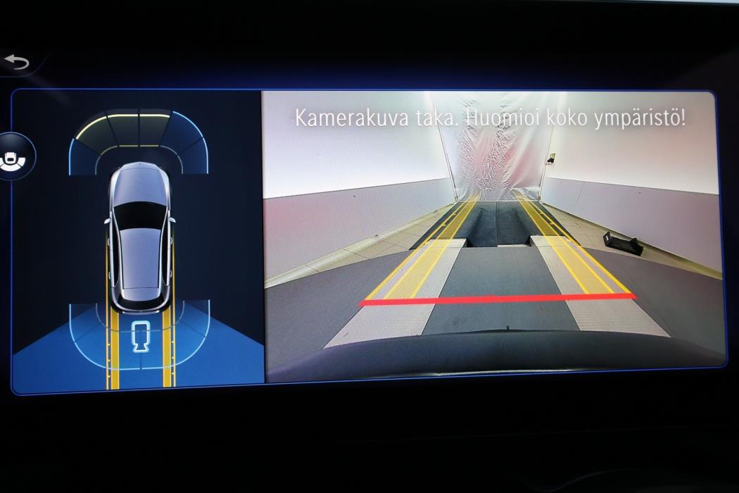 MERCEDES-BENZ EQB 2026