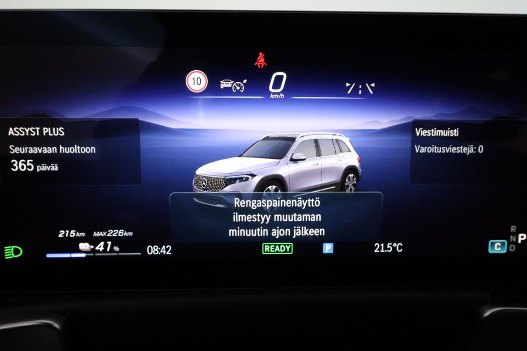 MERCEDES-BENZ EQB 2026
