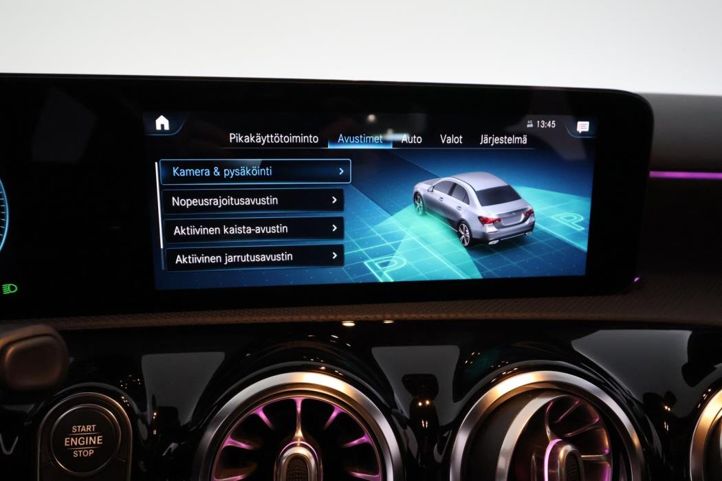 MERCEDES-BENZ A 2021