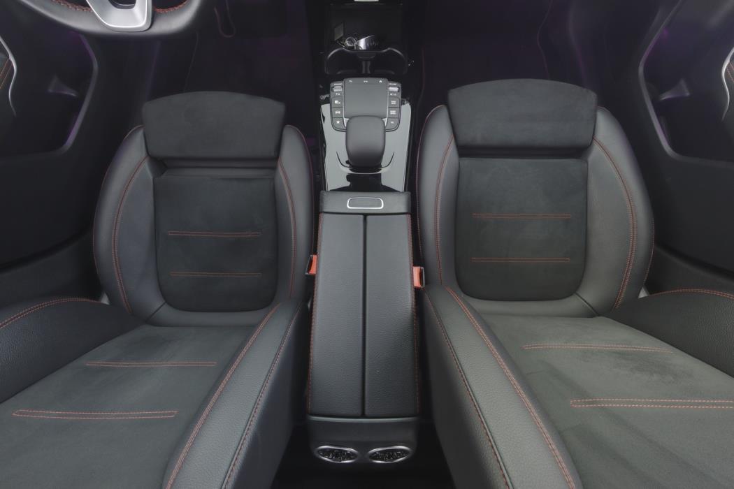 MERCEDES-BENZ A 2021