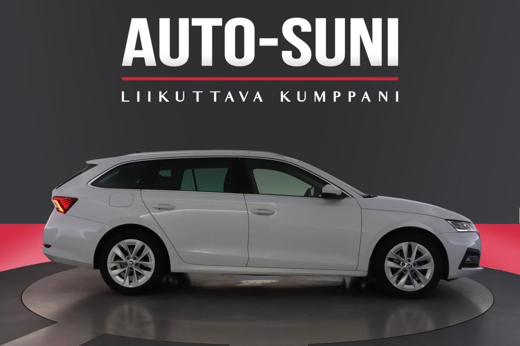 SKODA Octavia 2023