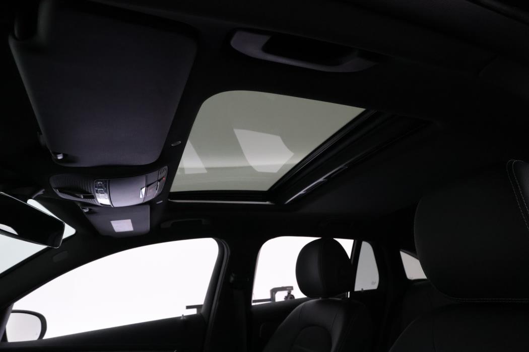 MERCEDES-BENZ EQC 2022