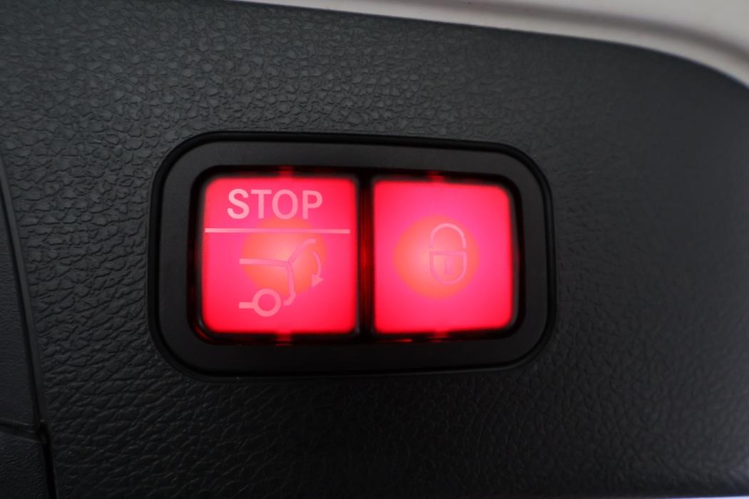 MERCEDES-BENZ EQC 2022