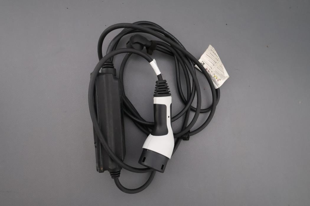 MERCEDES-BENZ EQC 2022