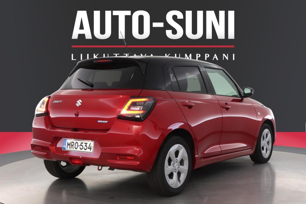 SUZUKI Swift 2025