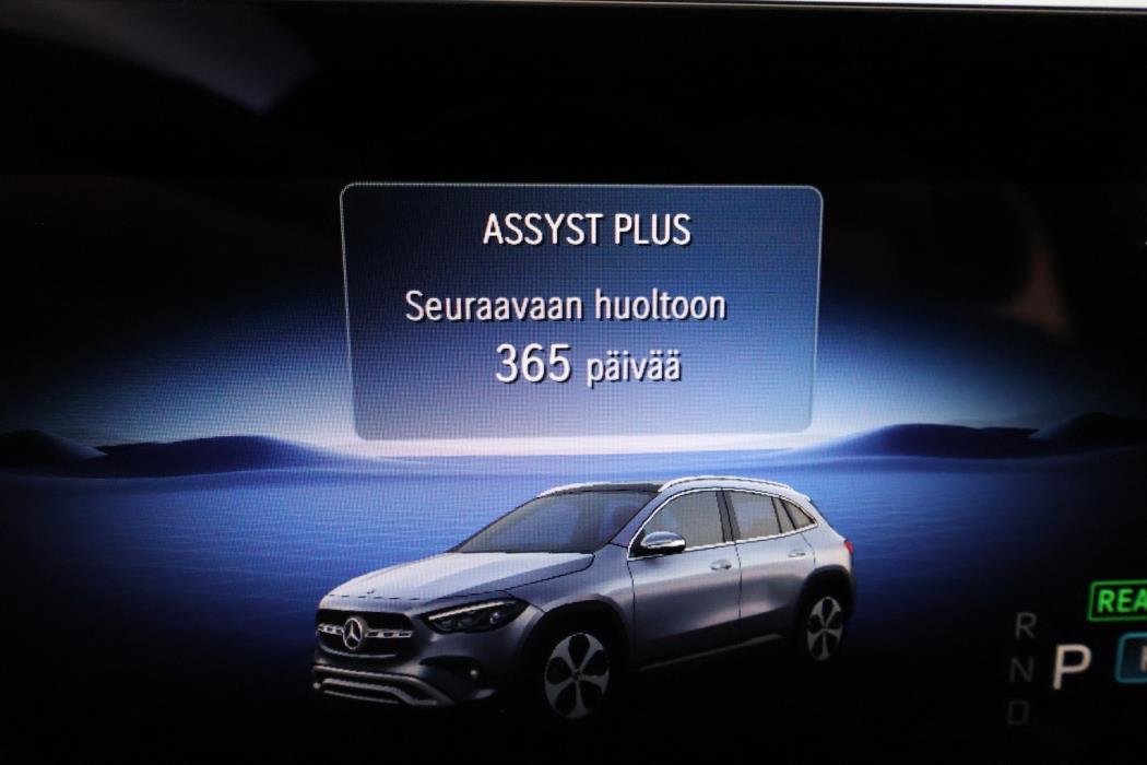 MERCEDES-BENZ GLA 2026