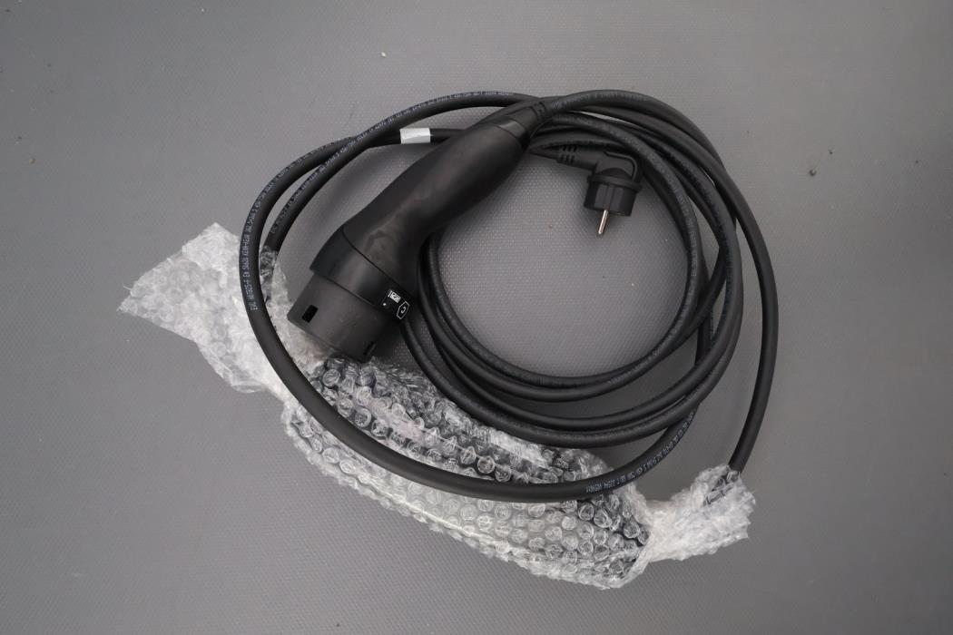 MERCEDES-BENZ GLA 2026