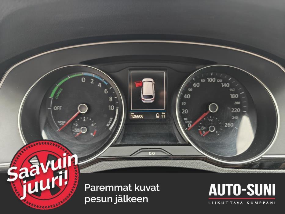 VOLKSWAGEN Passat 2016