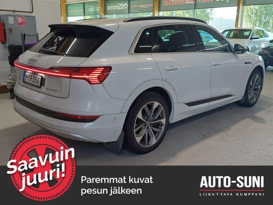 AUDI e-tron 2019