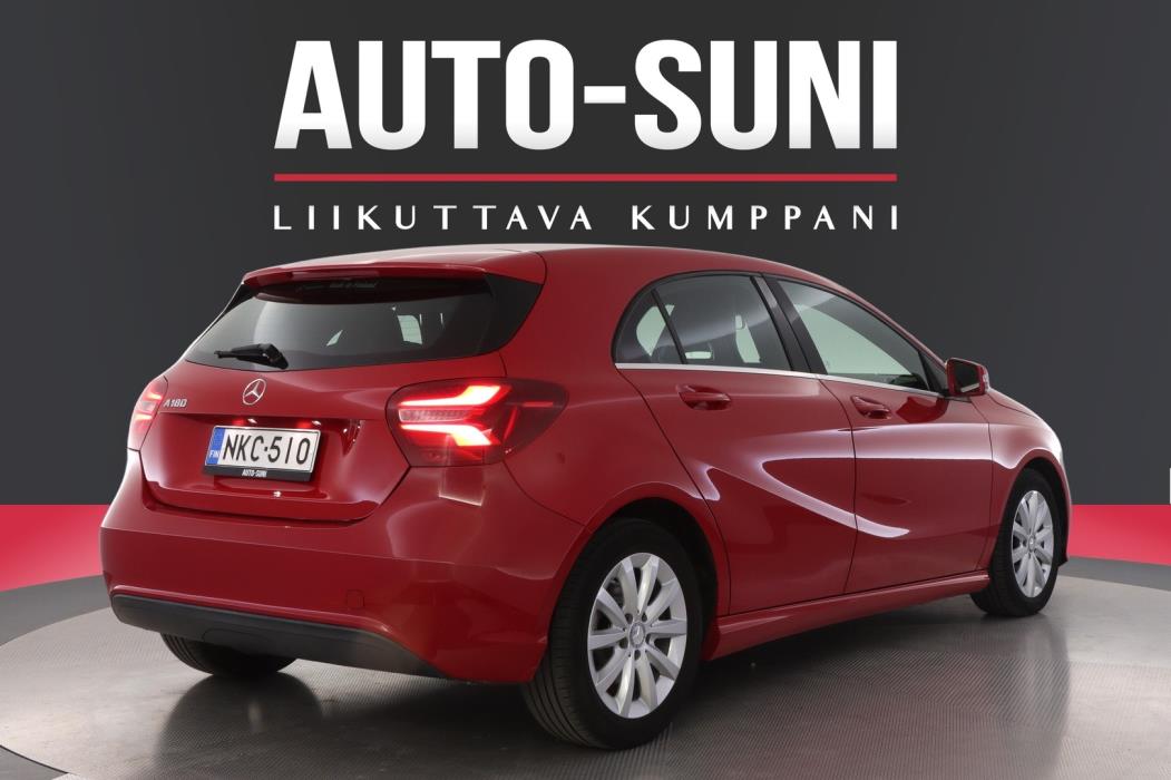 MERCEDES-BENZ A 2016