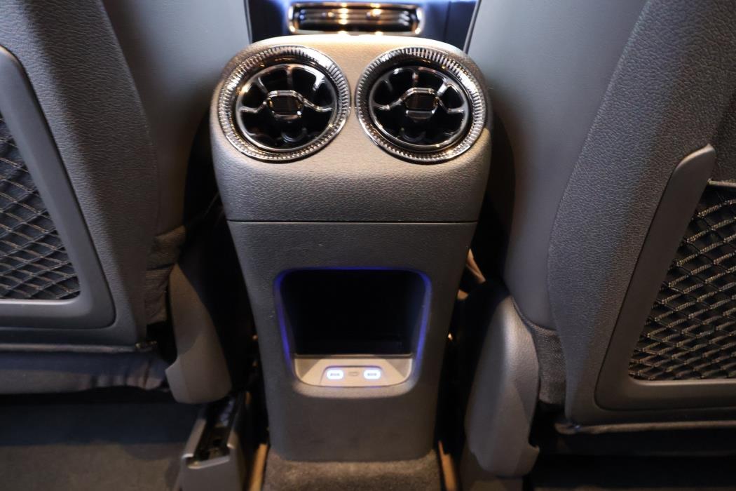 MERCEDES-BENZ GLB 2026