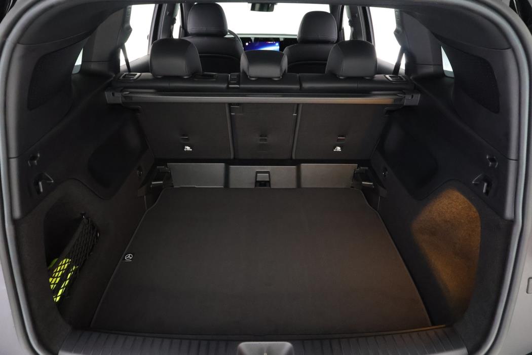MERCEDES-BENZ GLB 2026