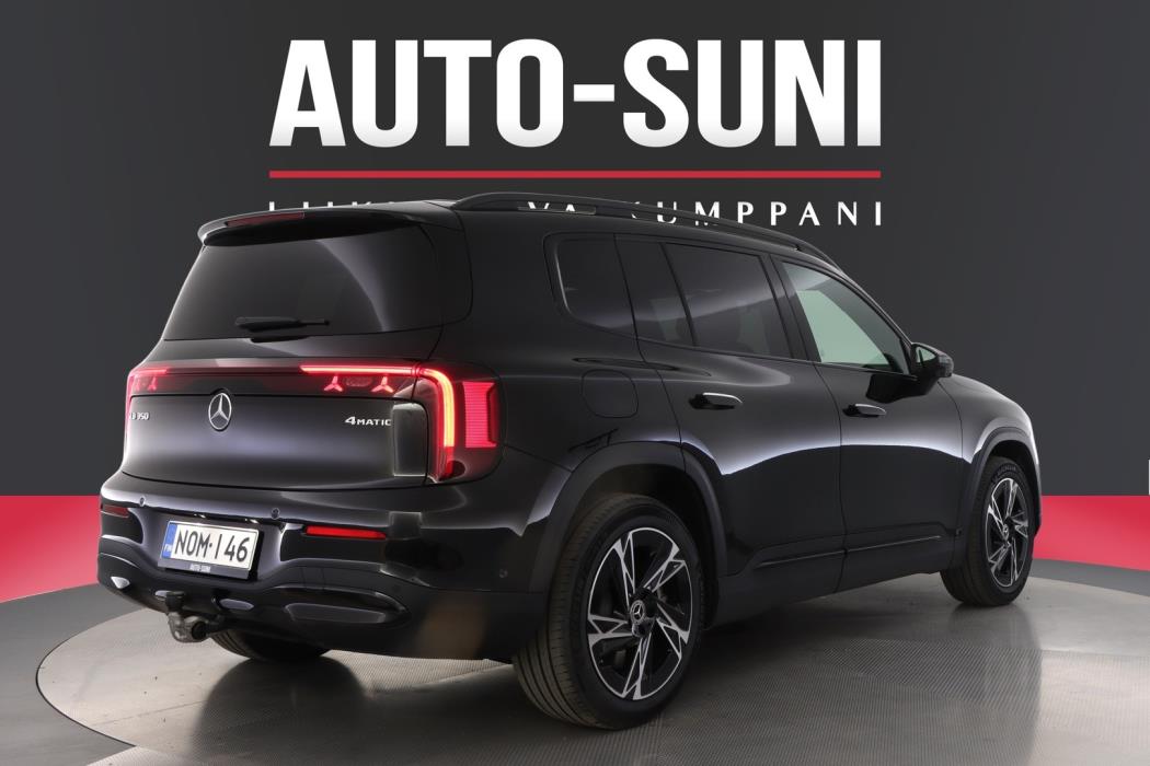 MERCEDES-BENZ GLB 2026