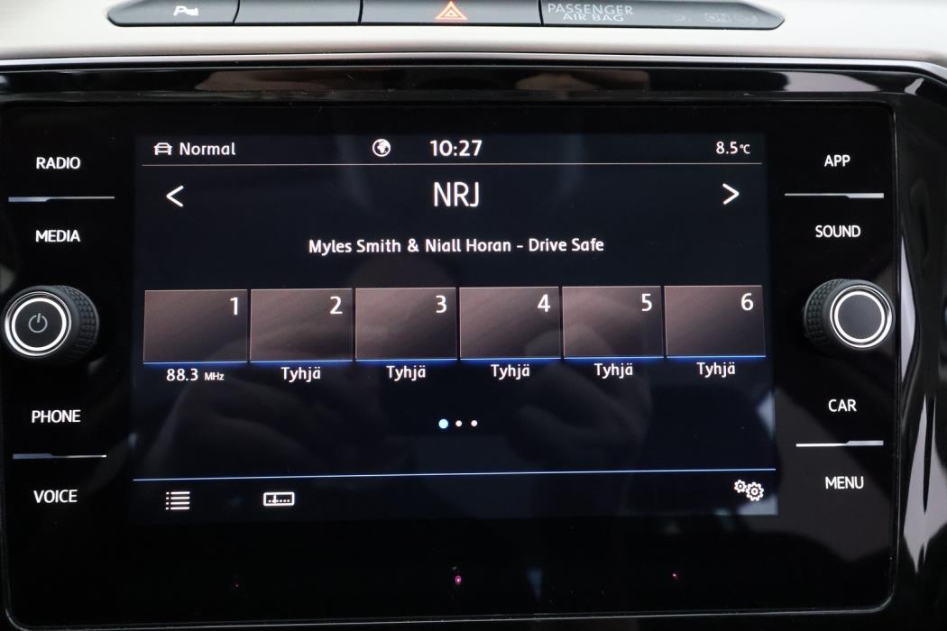 VOLKSWAGEN Passat 2018