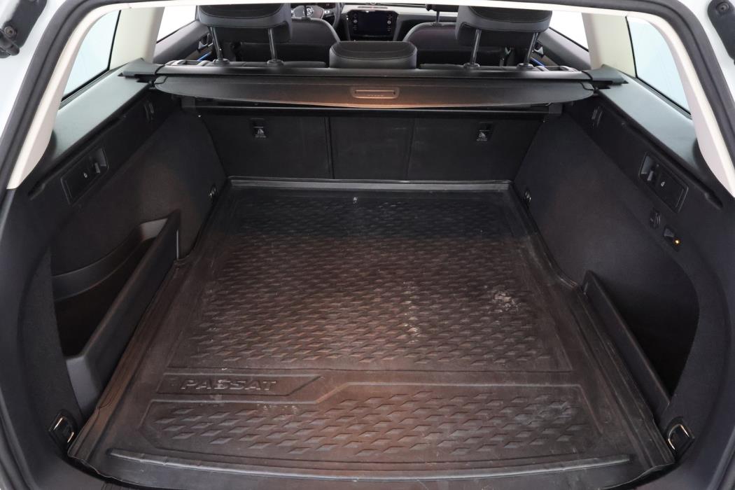 VOLKSWAGEN Passat 2018