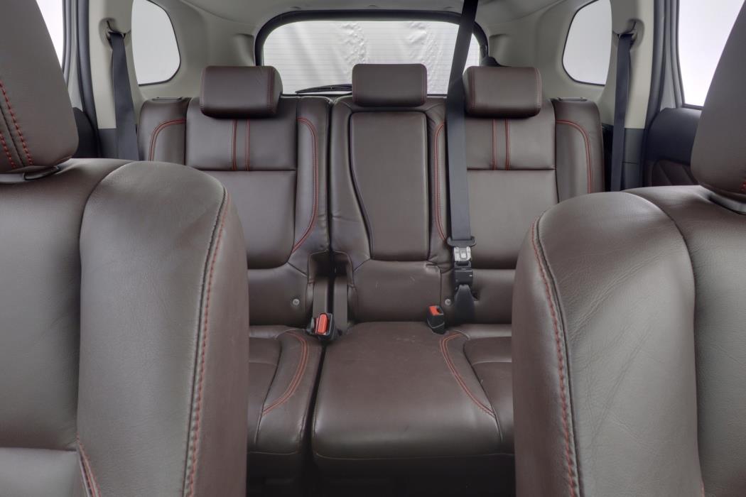 MITSUBISHI Outlander PHEV 2016