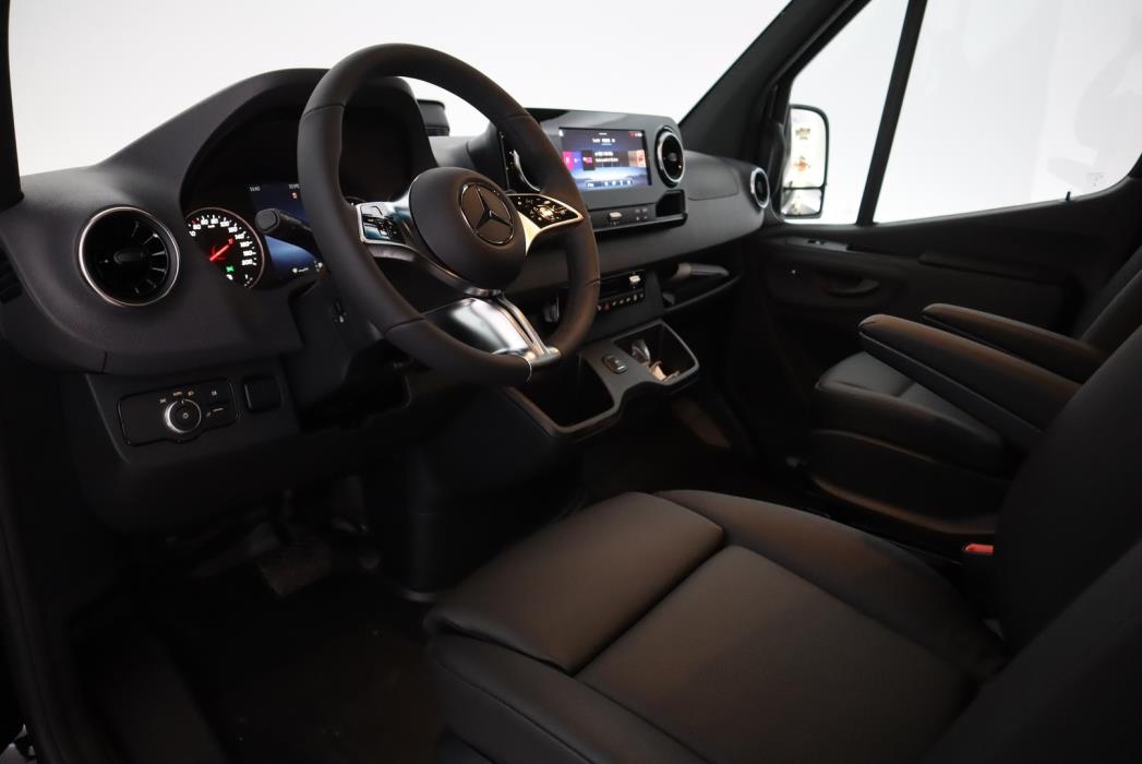 MERCEDES-BENZ SPRINTER 2026