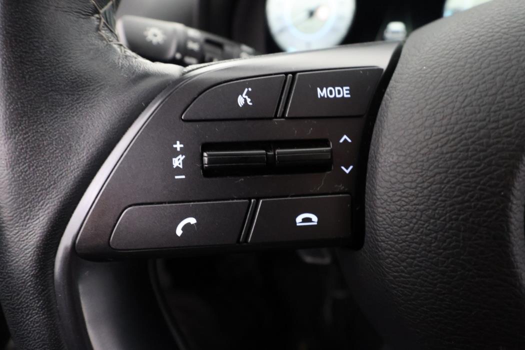 HYUNDAI i20 Hatchback 2021