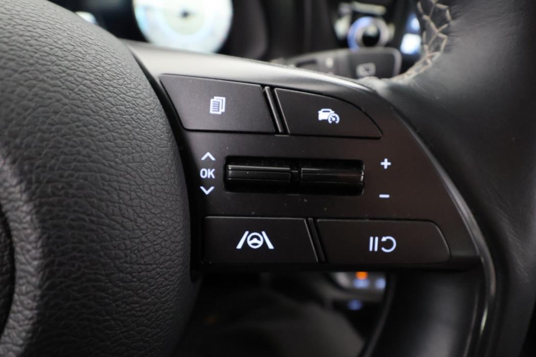 HYUNDAI i20 Hatchback 2021