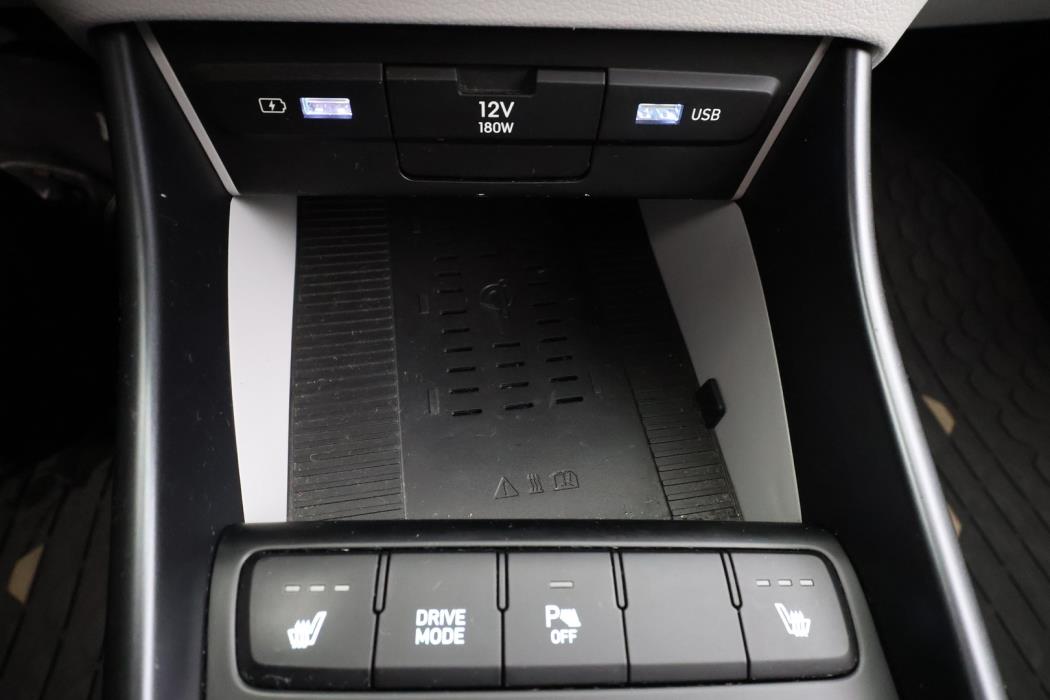 HYUNDAI i20 Hatchback 2021