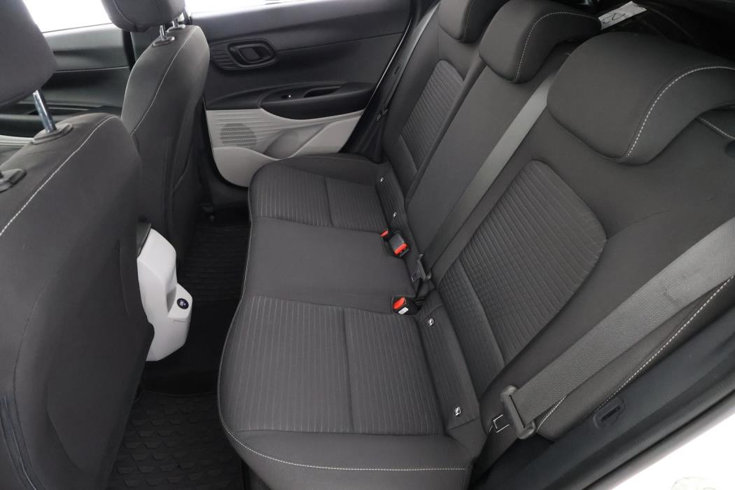 HYUNDAI i20 Hatchback 2021