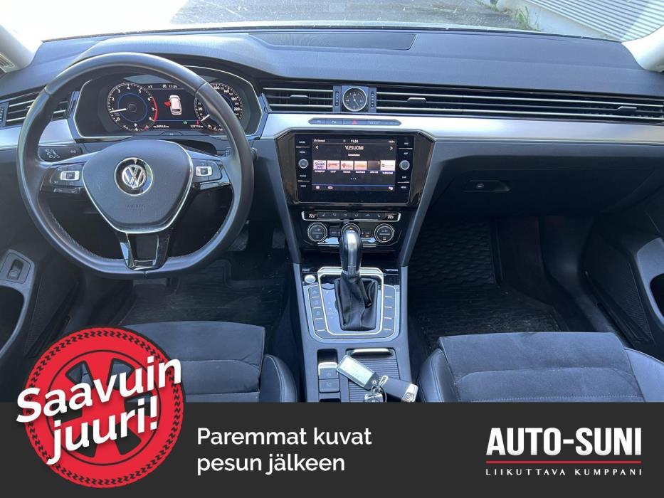 VOLKSWAGEN Passat 2017